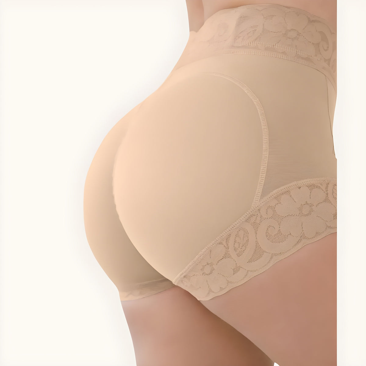Culotte gainante en dentelle